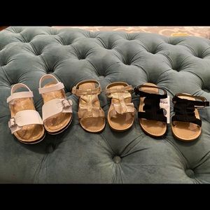3 pair of Toddler size 7 sandals.Brand Cat & Jack.